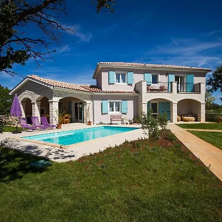 Mit Privatpool Fuer 6 Personen Ca 1991 Qm In Krmed, Istrien Westkueste Von Istrien Holiday home Krmed